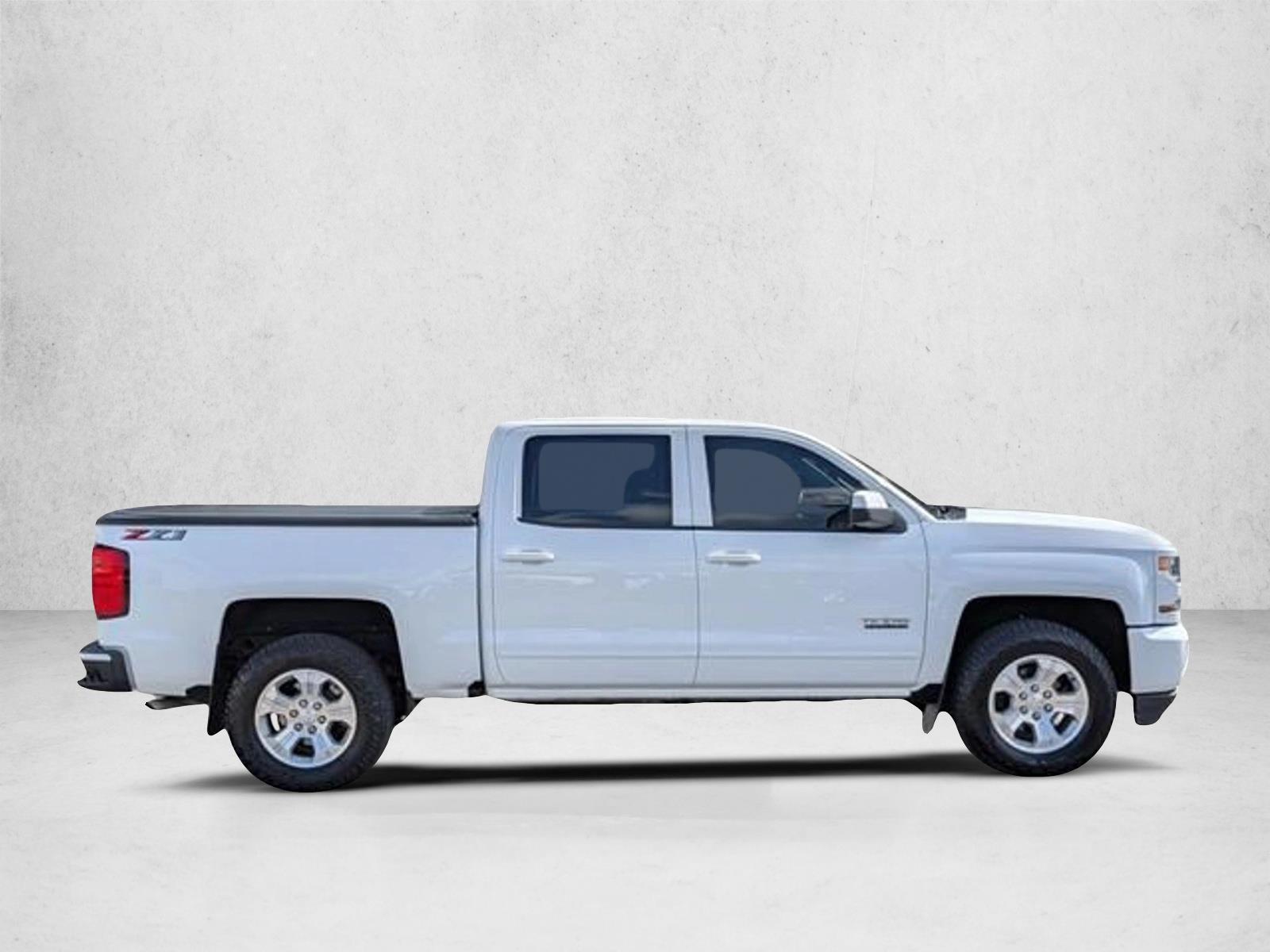 Used 2018 Chevrolet Silverado 1500 LT w/2LT Truck Crew Cab