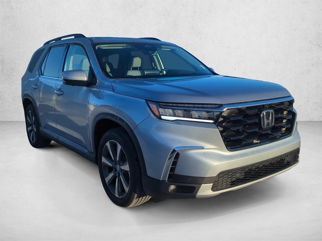 Used 2024 Honda Pilot Elite SUV