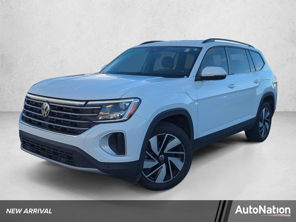 Used 2024 Volkswagen Atlas 2.0T SE w/Technology SUV