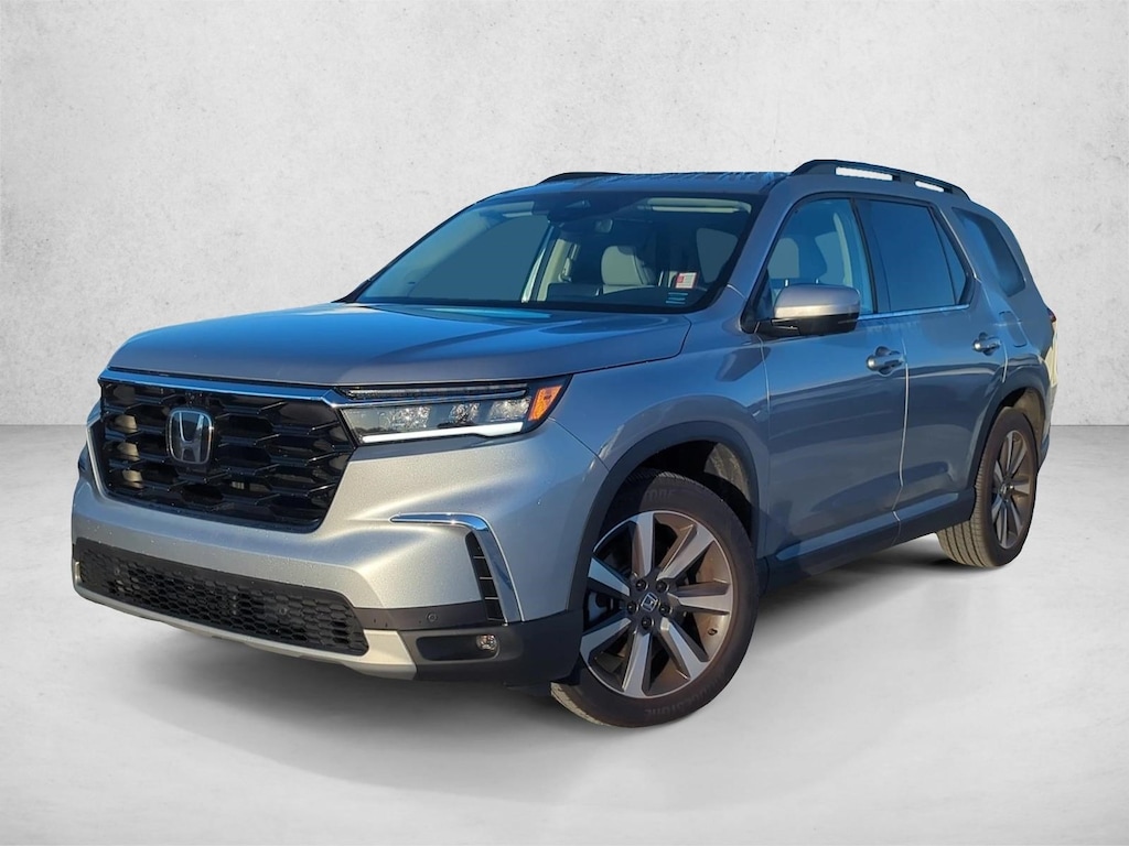 Used 2024 Honda Pilot Elite SUV