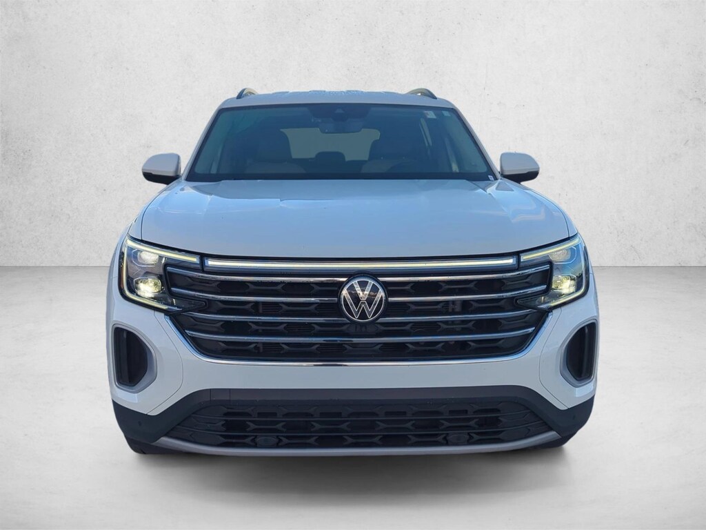 Used 2024 Volkswagen Atlas 2.0T SE w/Technology SUV