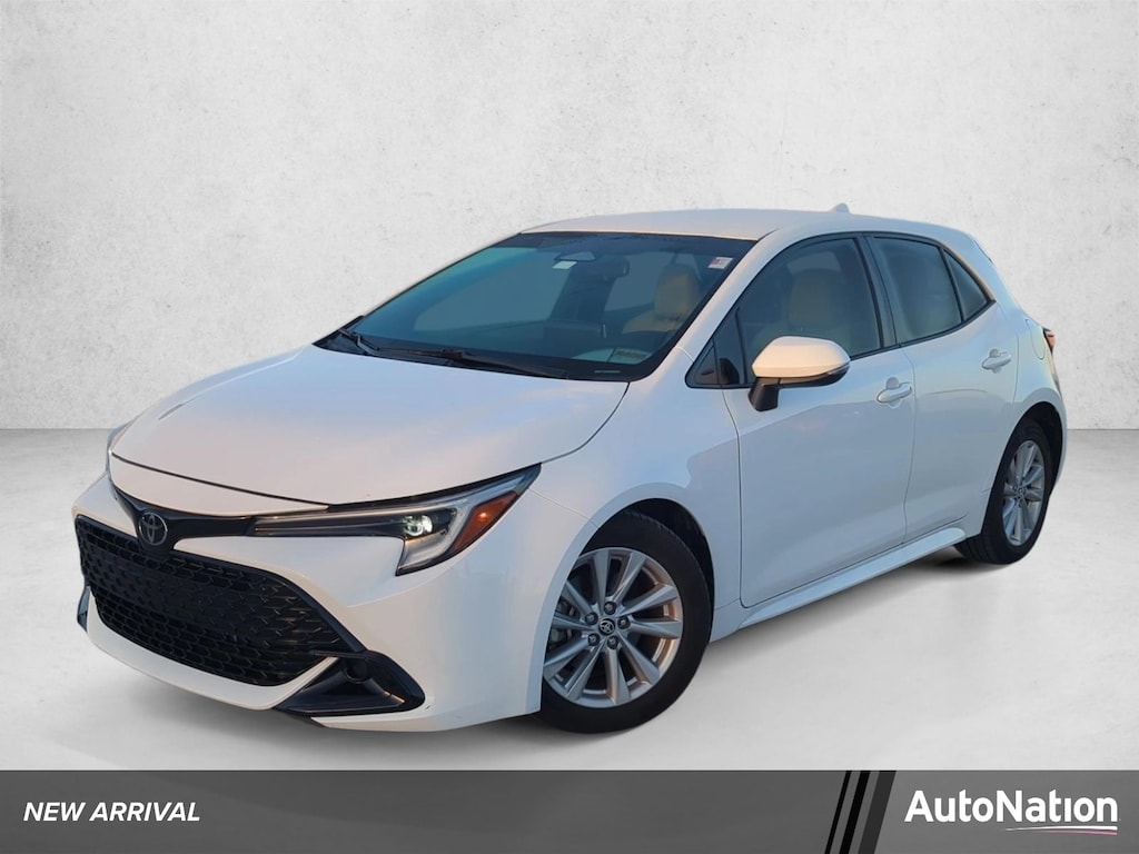 Used 2023 Toyota Corolla Hatchback SE Hatchback