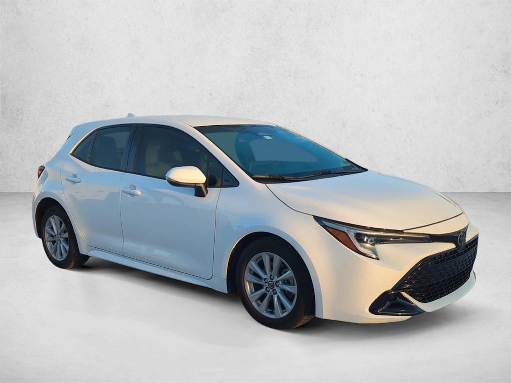 Used 2023 Toyota Corolla Hatchback SE Hatchback