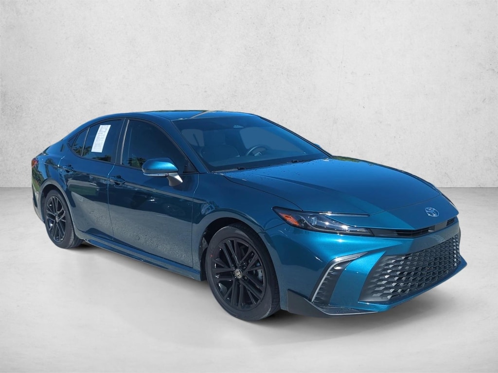 Used 2026 Toyota Camry SE Sedan