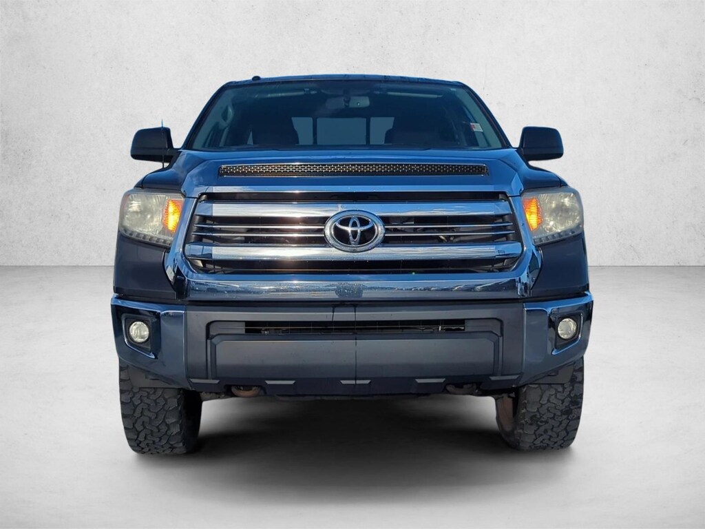Used 2017 Toyota Tundra SR5 5.7L V8 w/FFV Truck Double Cab