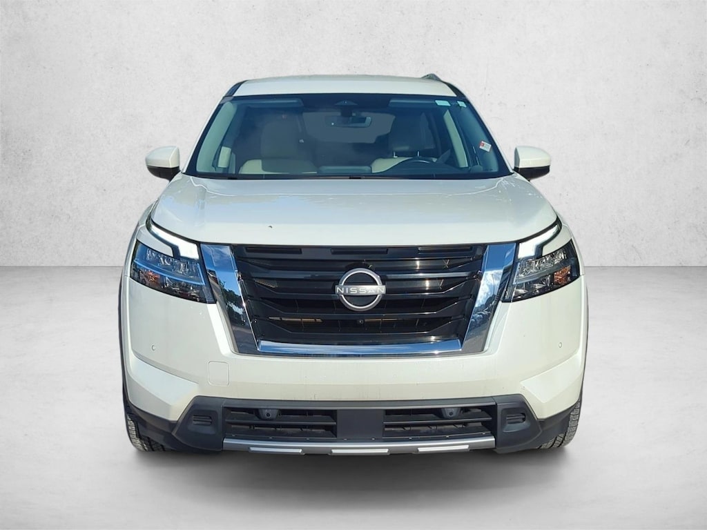 Used 2023 Nissan Pathfinder SL SUV