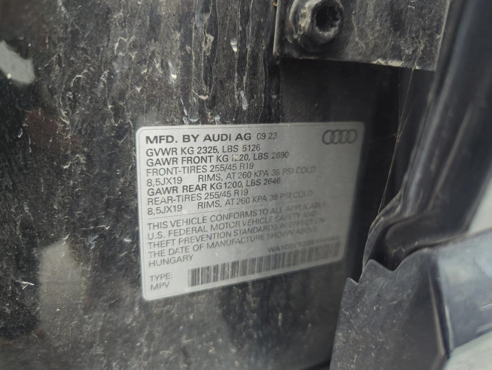 WA1DECF33R1040063