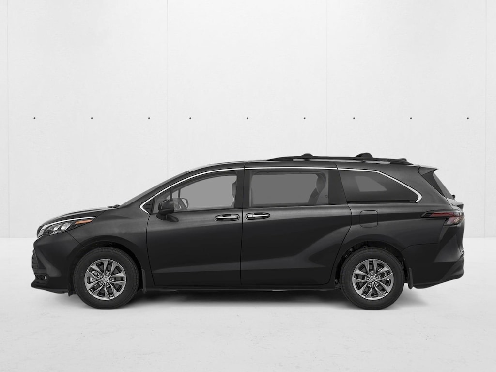 New 2026 Toyota Sienna XLE 8 PASSENGER