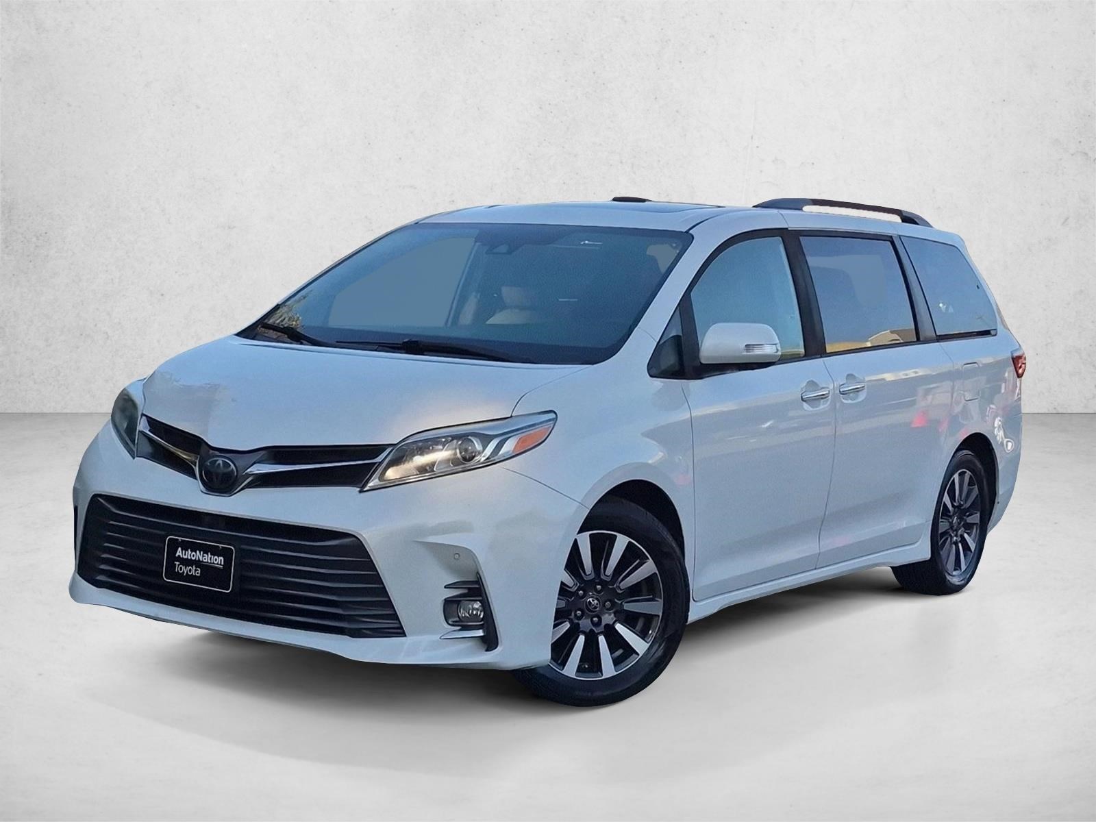 2019 Toyota Sienna Limited Premium 7 Passenger Van