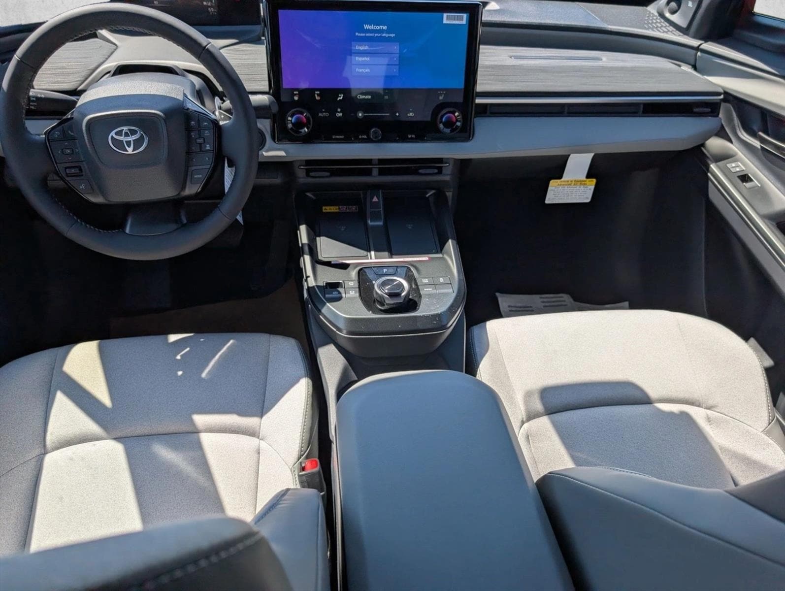 2026 Toyota C-HR XSE - Photo 13