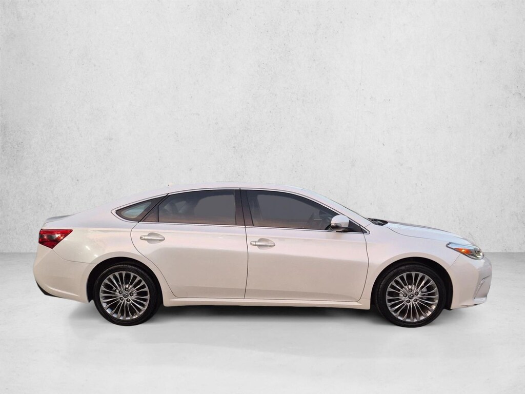 Used 2016 Toyota Avalon Limited Sedan