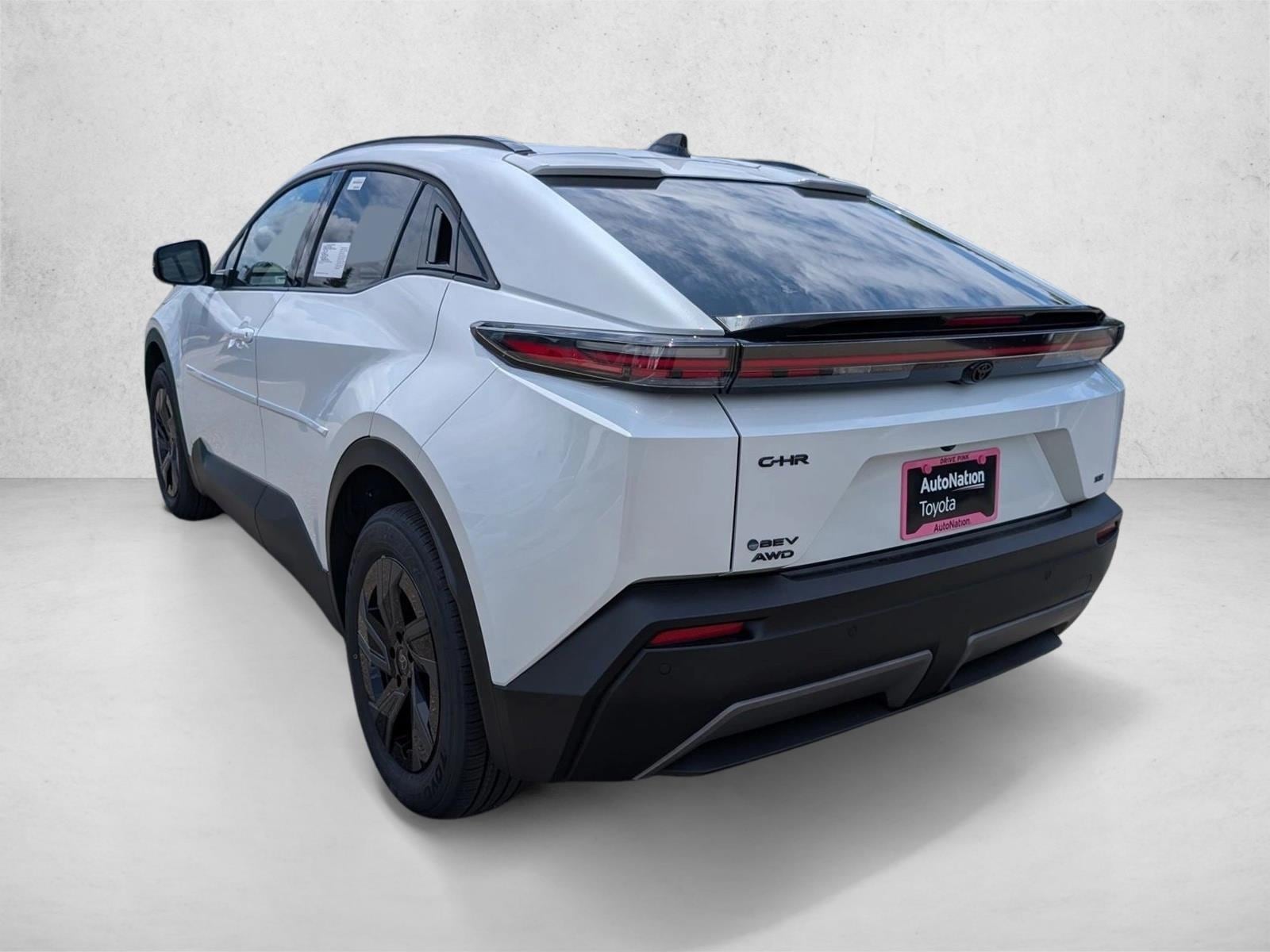 2026 Toyota C-HR SE - Photo 9