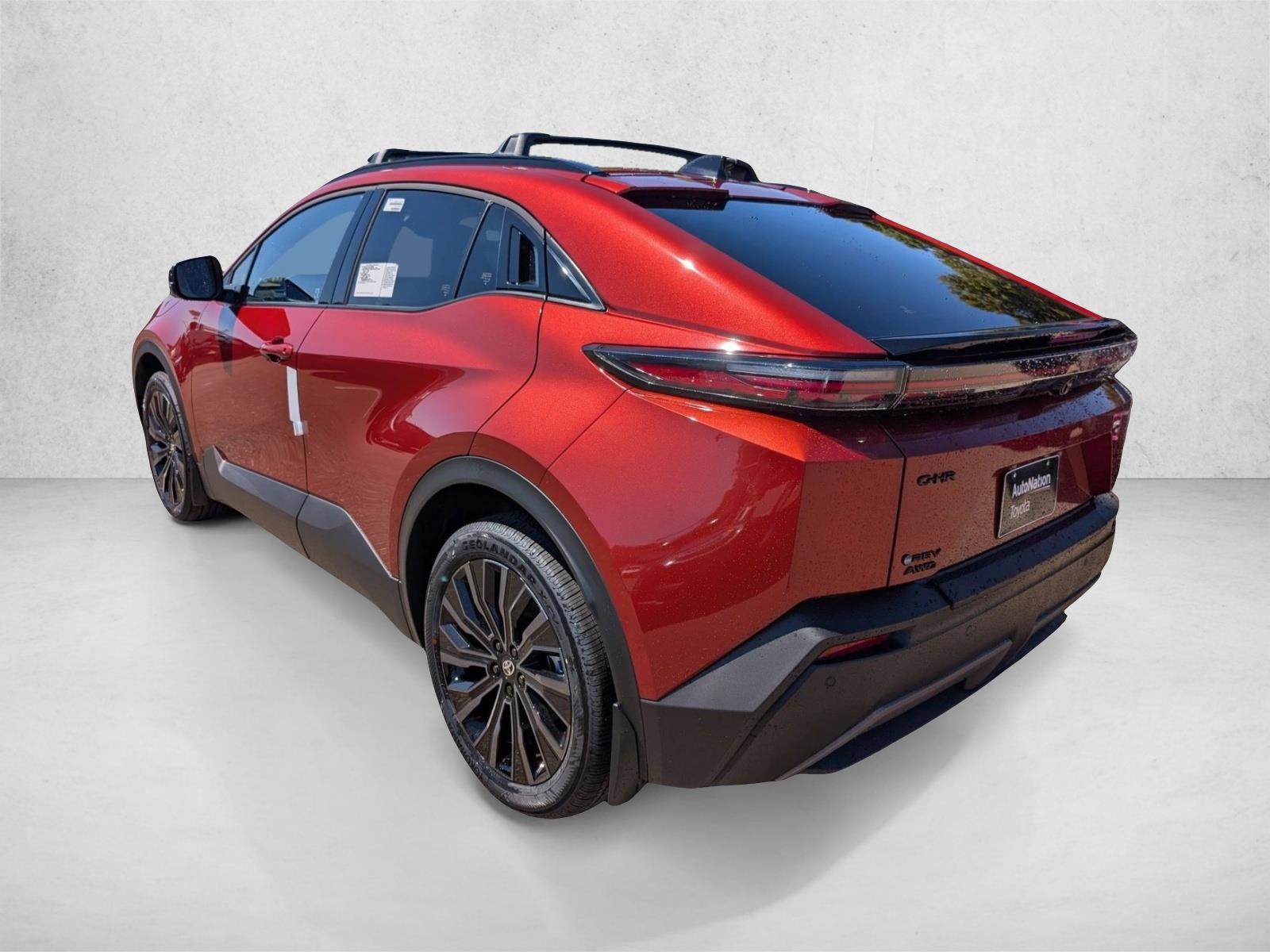 2026 Toyota C-HR XSE - Photo 9