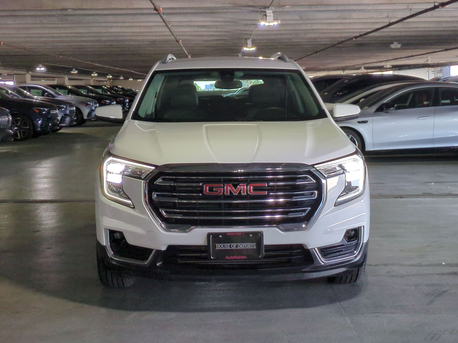 Used 2024 GMC Terrain SLT SUV