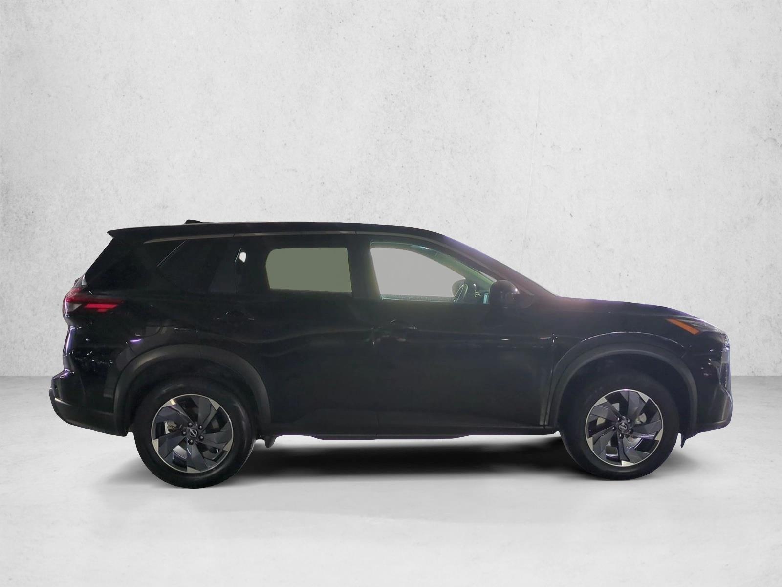 Used 2024 Nissan Rogue SV SUV