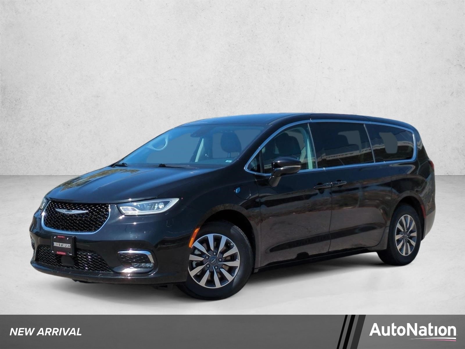 2024 Chrysler Pacifica PHEV