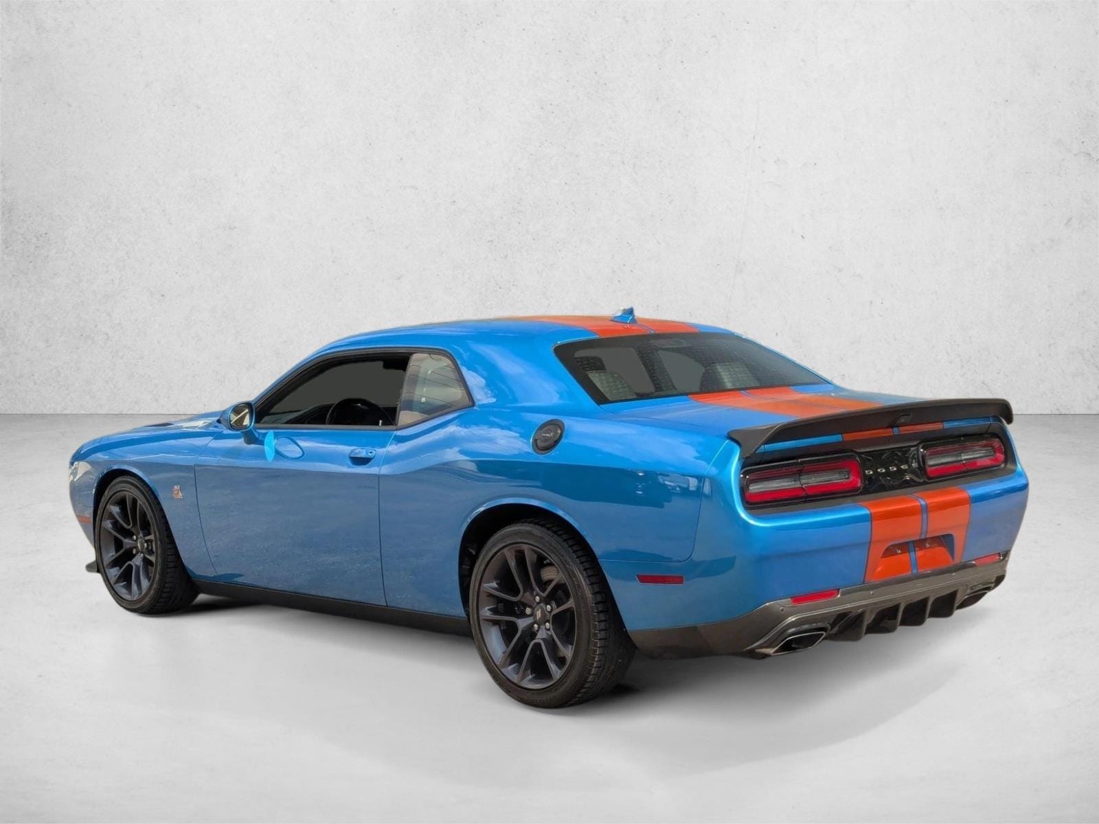 2023 Dodge Challenger R/T - Photo 9