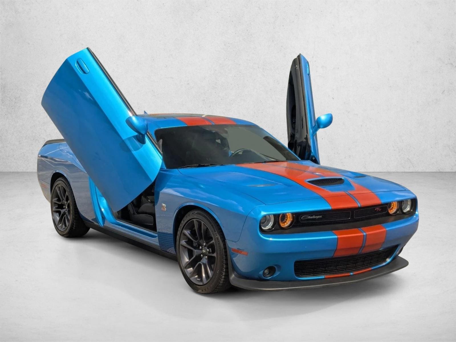 2023 Dodge Challenger R/T - Photo 3