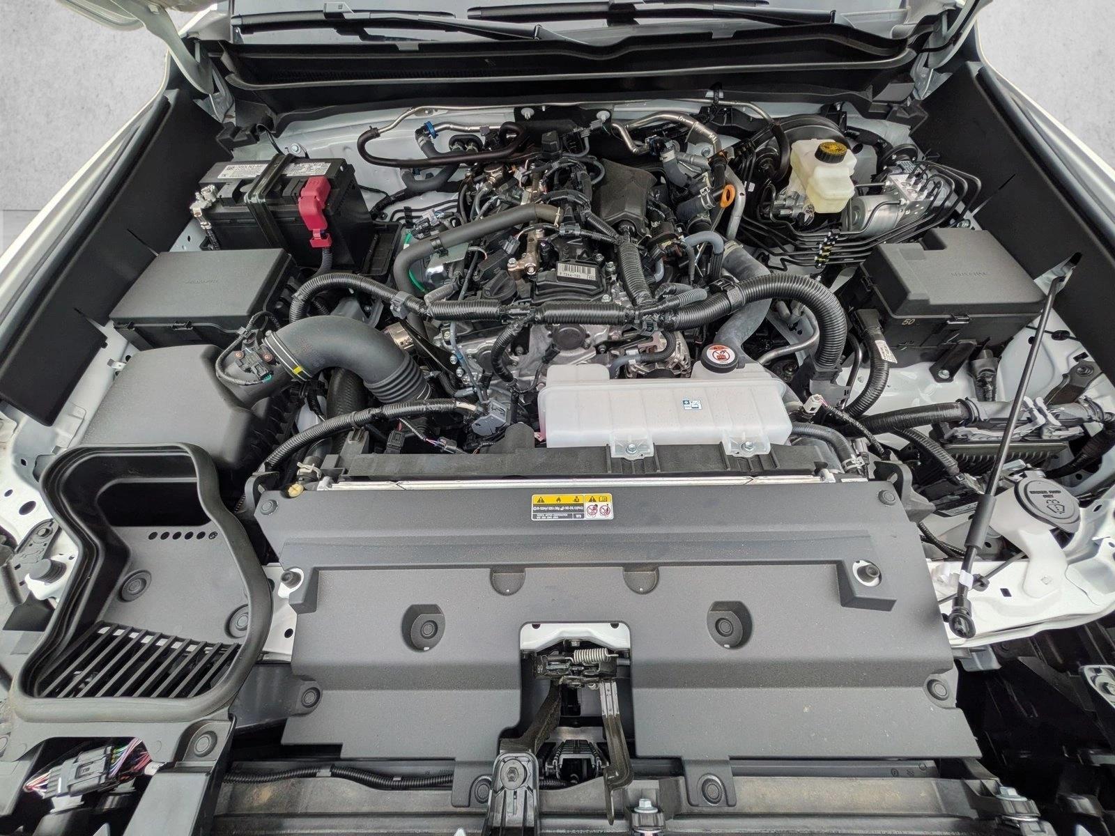 2026 Toyota Tacoma SR5 - Photo 21