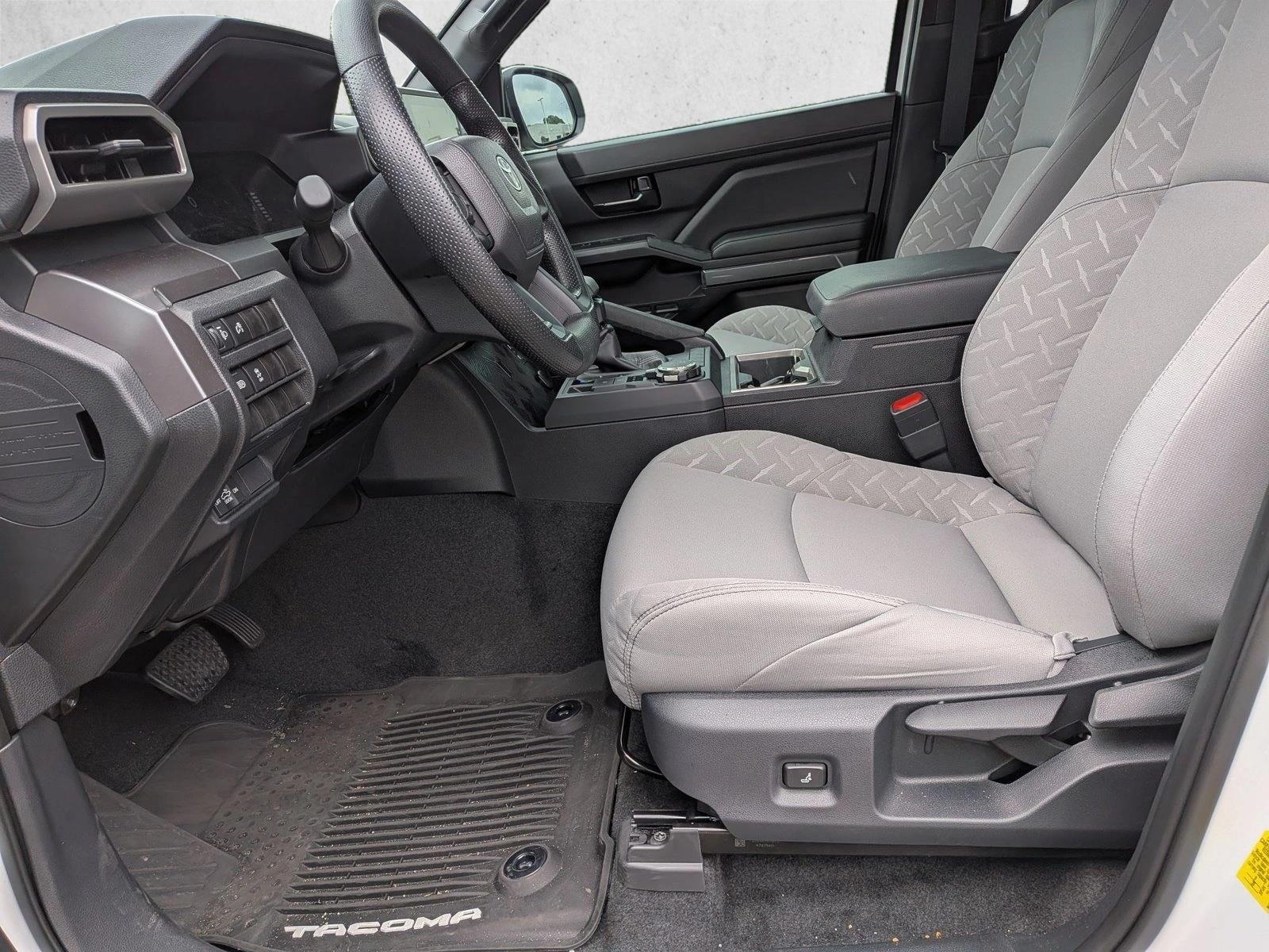 2026 Toyota Tacoma SR5 - Photo 14