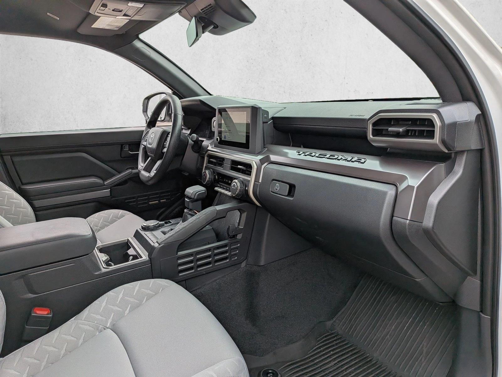 2026 Toyota Tacoma SR5 - Photo 19