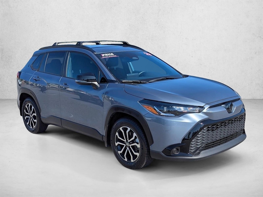 Used 2025 Toyota Corolla Cross Hybrid SE SUV