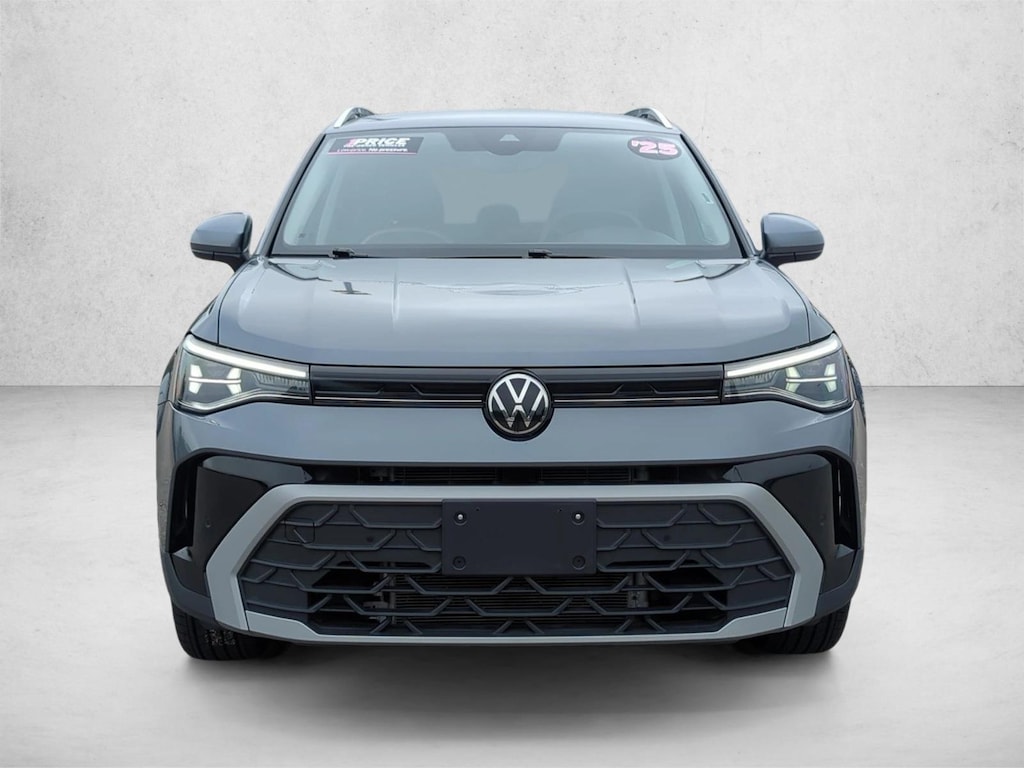 Used 2025 Volkswagen Taos 1.5T SE SUV