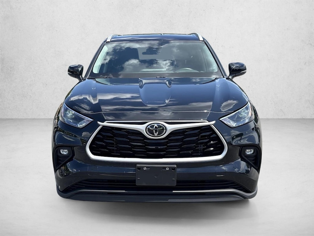 Certified 2026 Toyota Highlander XLE SUV