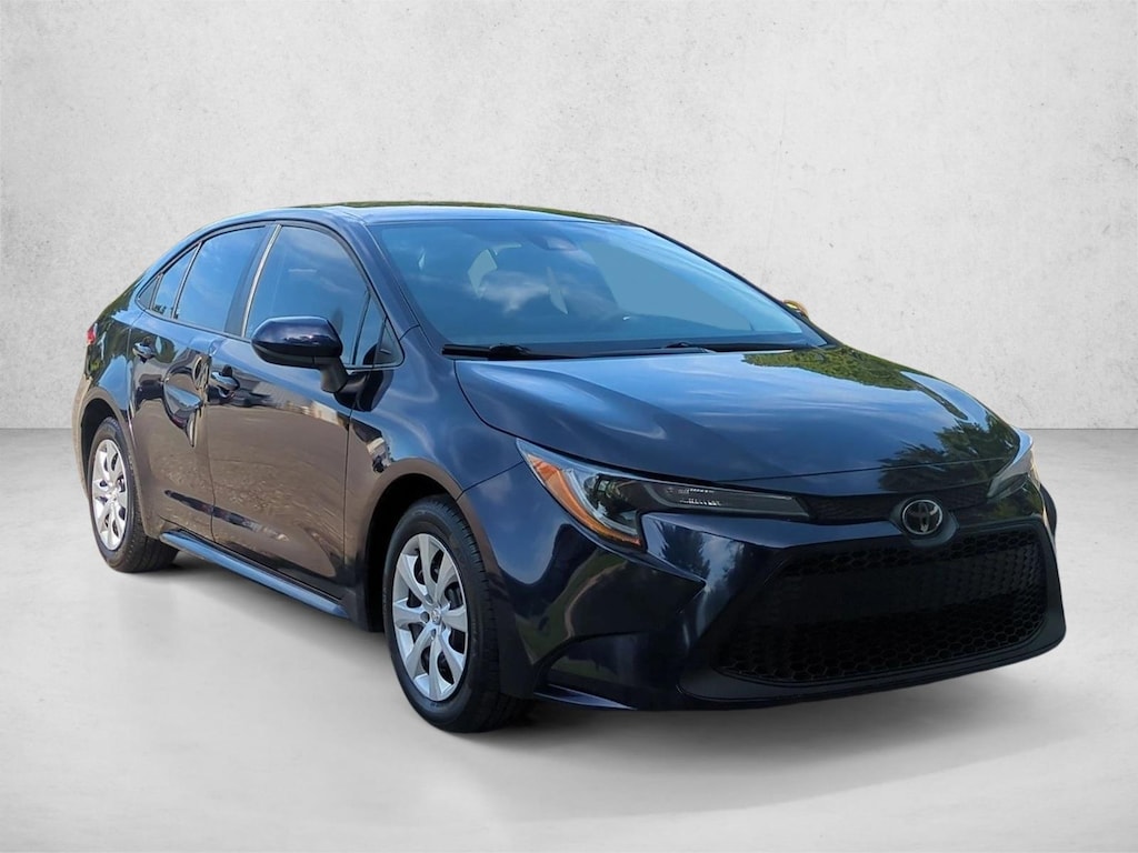 Used 2022 Toyota Corolla LE Sedan