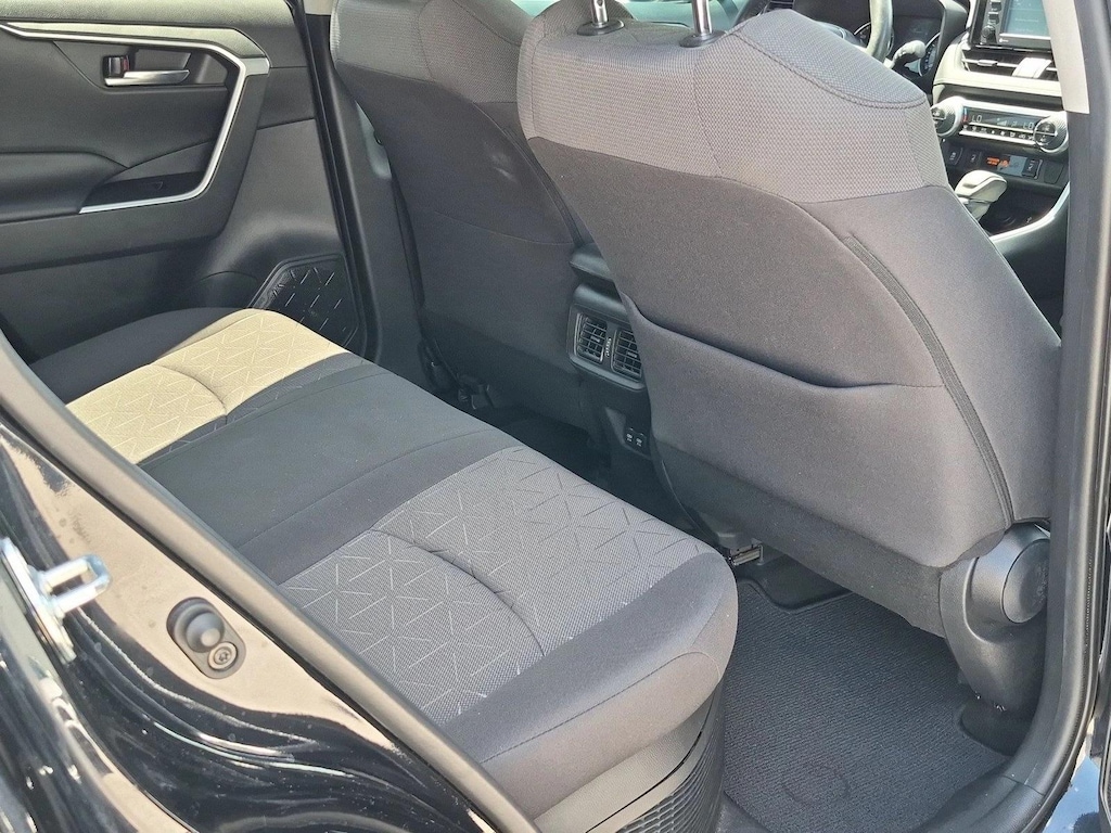 Used 2020 Toyota RAV4 Hybrid XLE SUV