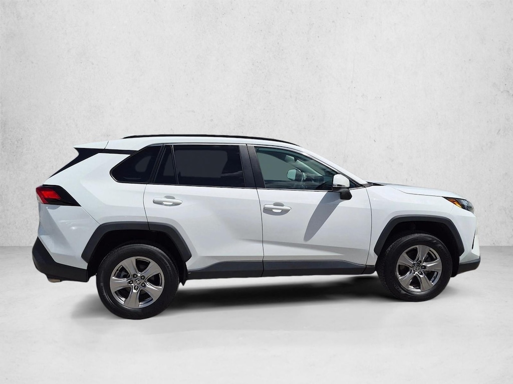 Used 2022 Toyota RAV4 XLE SUV