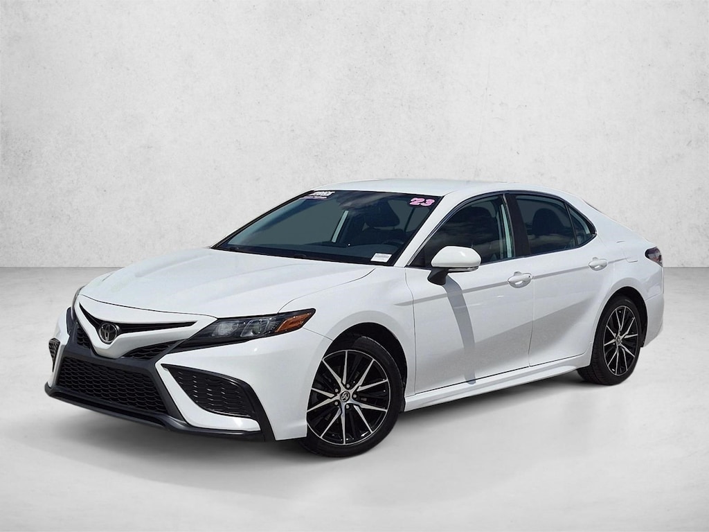Used 2023 Toyota Camry SE Sedan