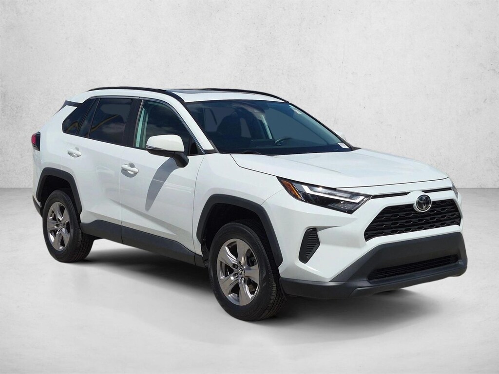 Used 2022 Toyota RAV4 XLE SUV