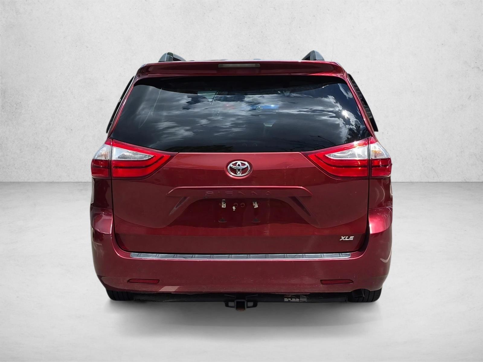 Used 2017 Toyota Sienna XLE 8 Passenger Van Passenger Van