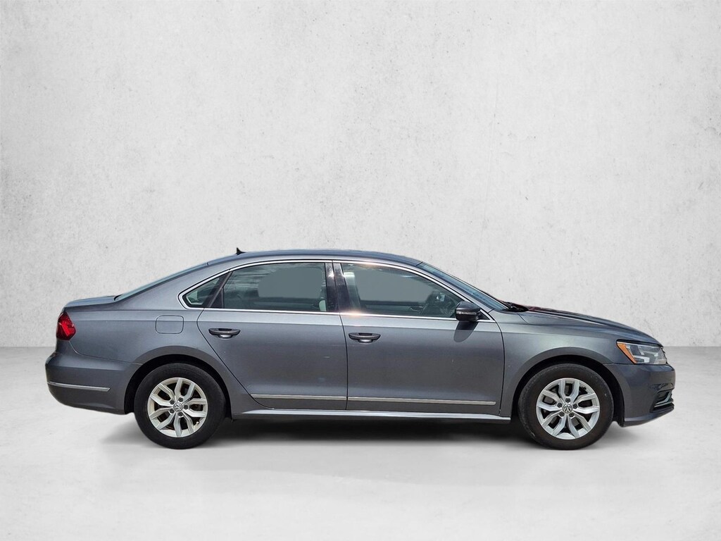 Used 2017 Volkswagen Passat 1.8T S Sedan