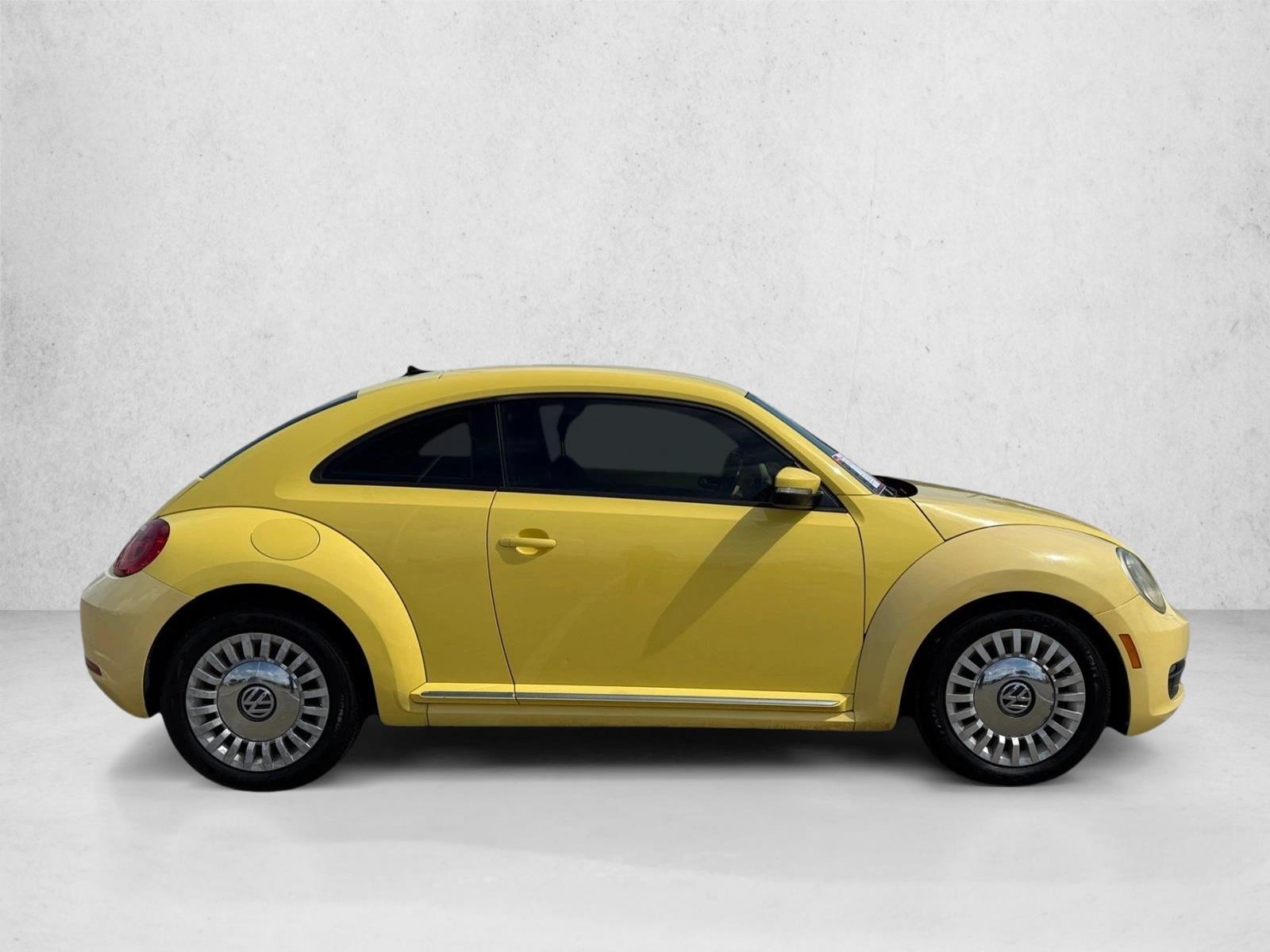 Used 2014 Volkswagen Beetle 2.5L Hatchback