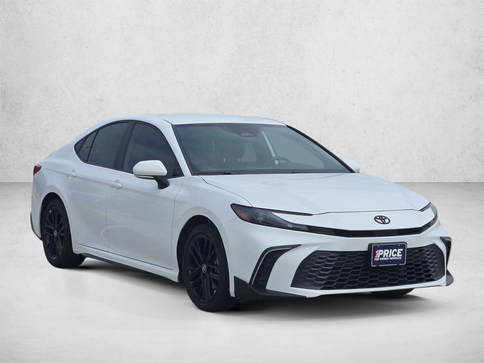 Used 2025 Toyota Camry SE Sedan