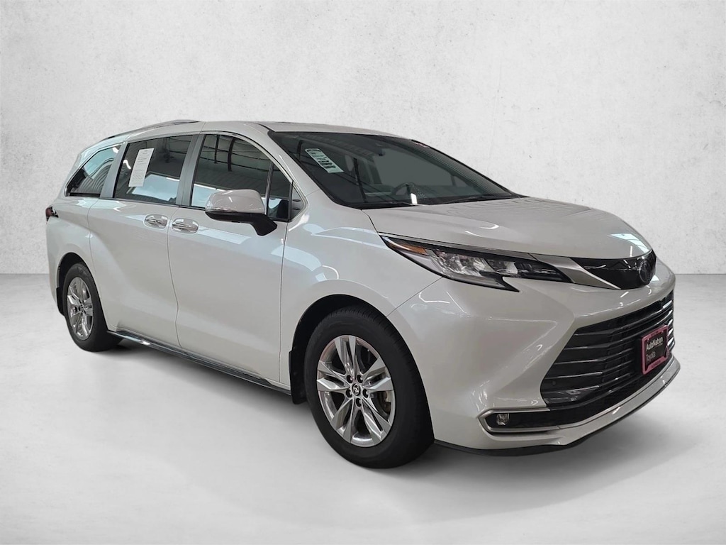 Used 2023 Toyota Sienna Limited 7 Passenger Van Passenger Van