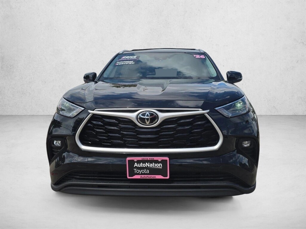 Used 2026 Toyota Highlander Hybrid XLE SUV