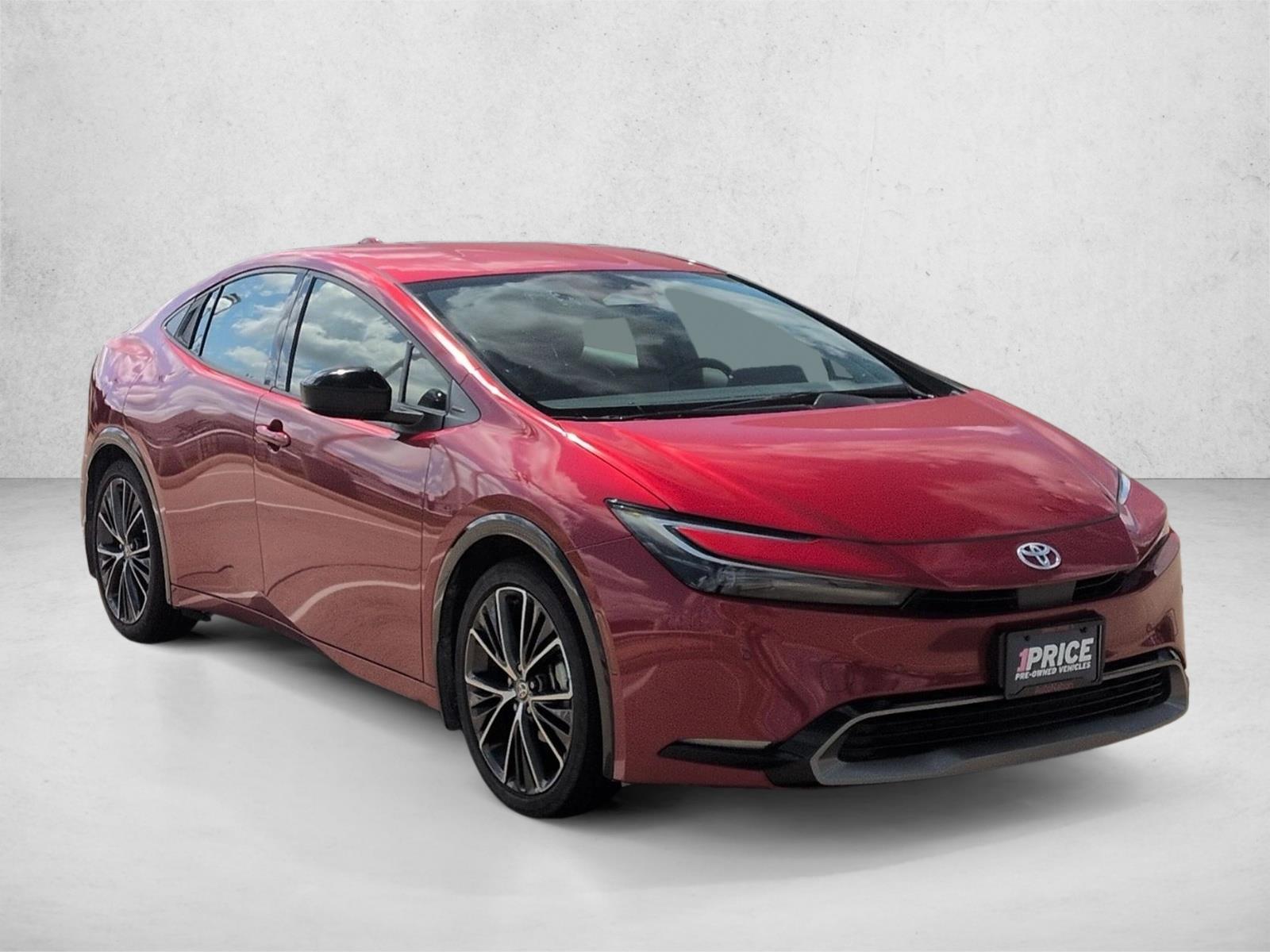 Used 2024 Toyota Prius XLE Hatchback