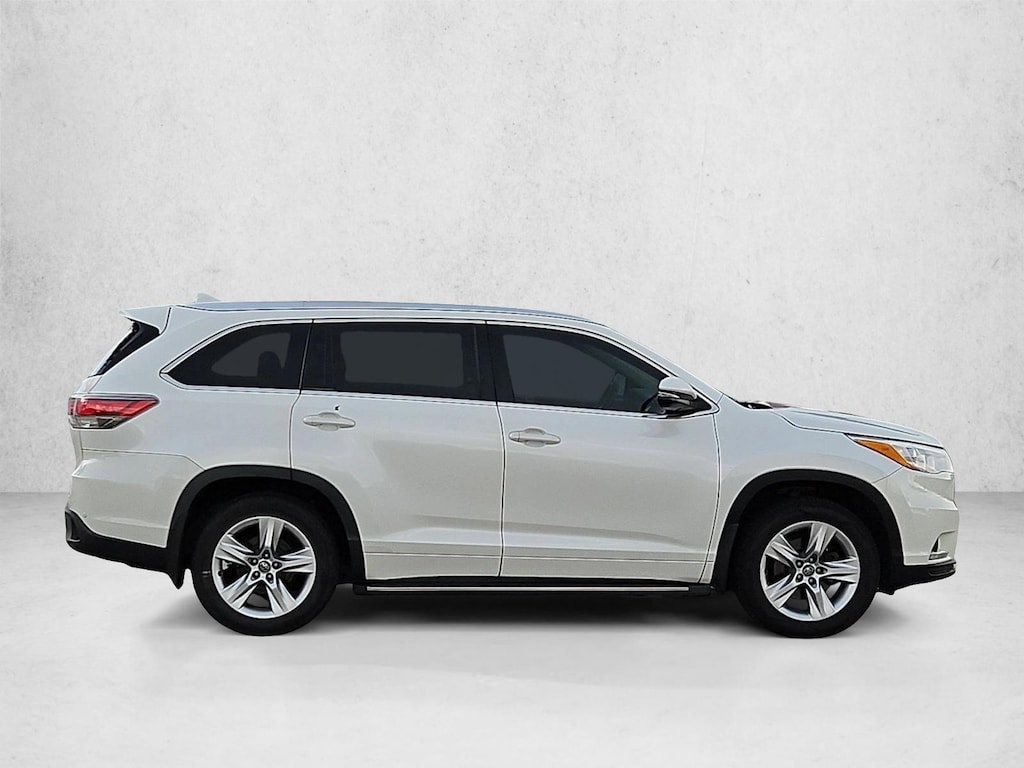 Used 2016 Toyota Highlander Limited V6 SUV