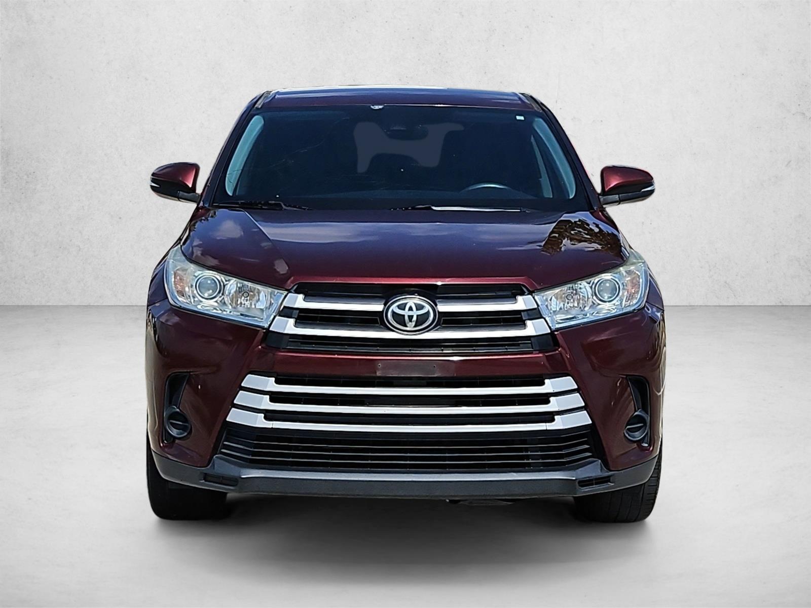 Used 2019 Toyota Highlander LE I4 SUV