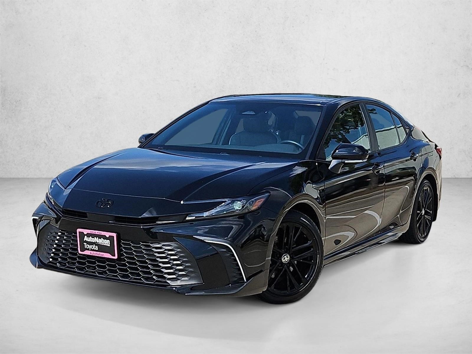 Used 2025 Toyota Camry SE Sedan