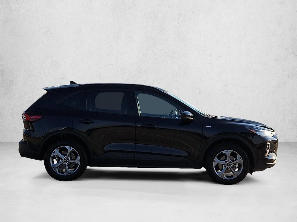 Used 2025 Ford Escape ST-Line Select SUV