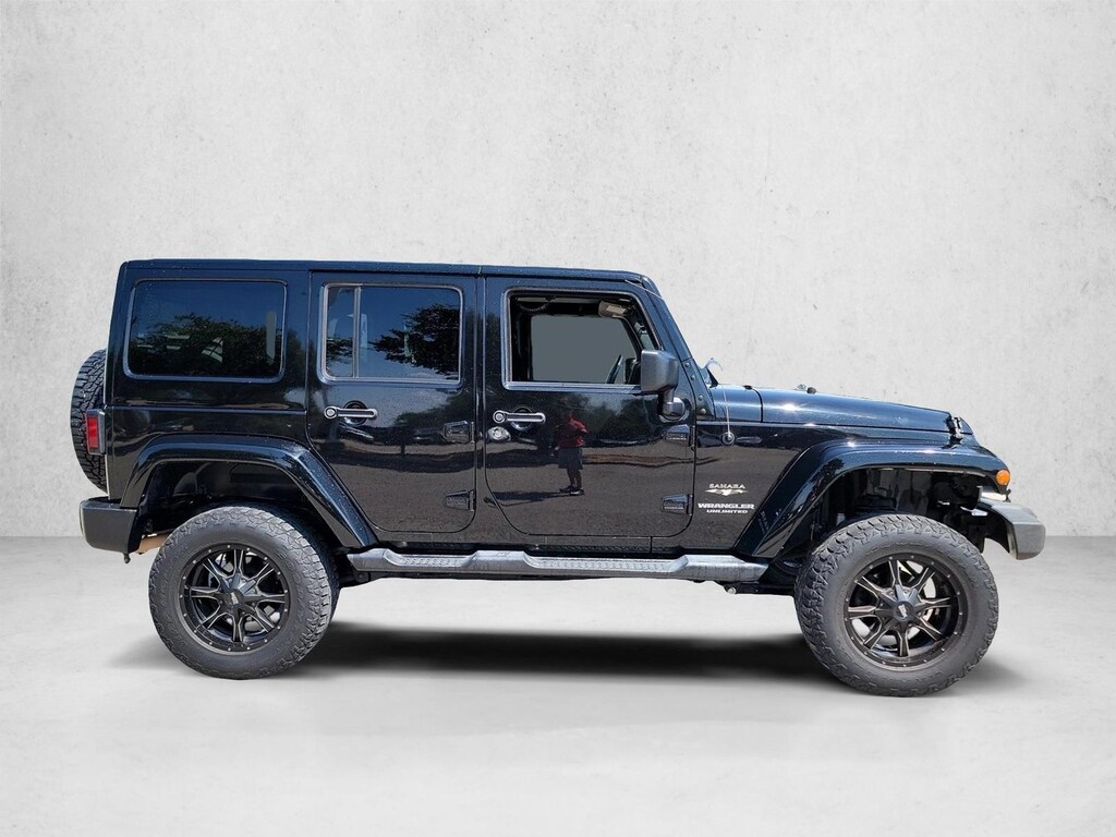 Used 2017 Jeep Wrangler JK Unlimited Sahara 4x4 SUV