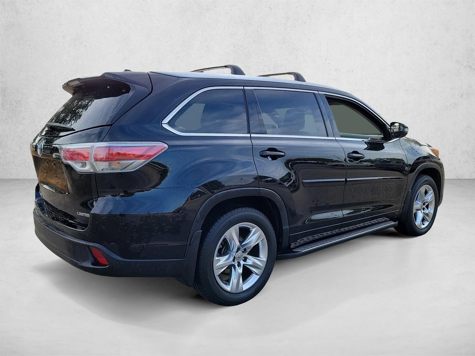2015 Toyota Highlander Limited Platinum V6 SUV, photo 5
