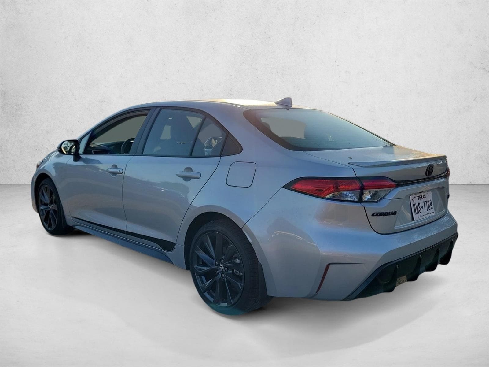 2026 Toyota Corolla SE - Photo 6