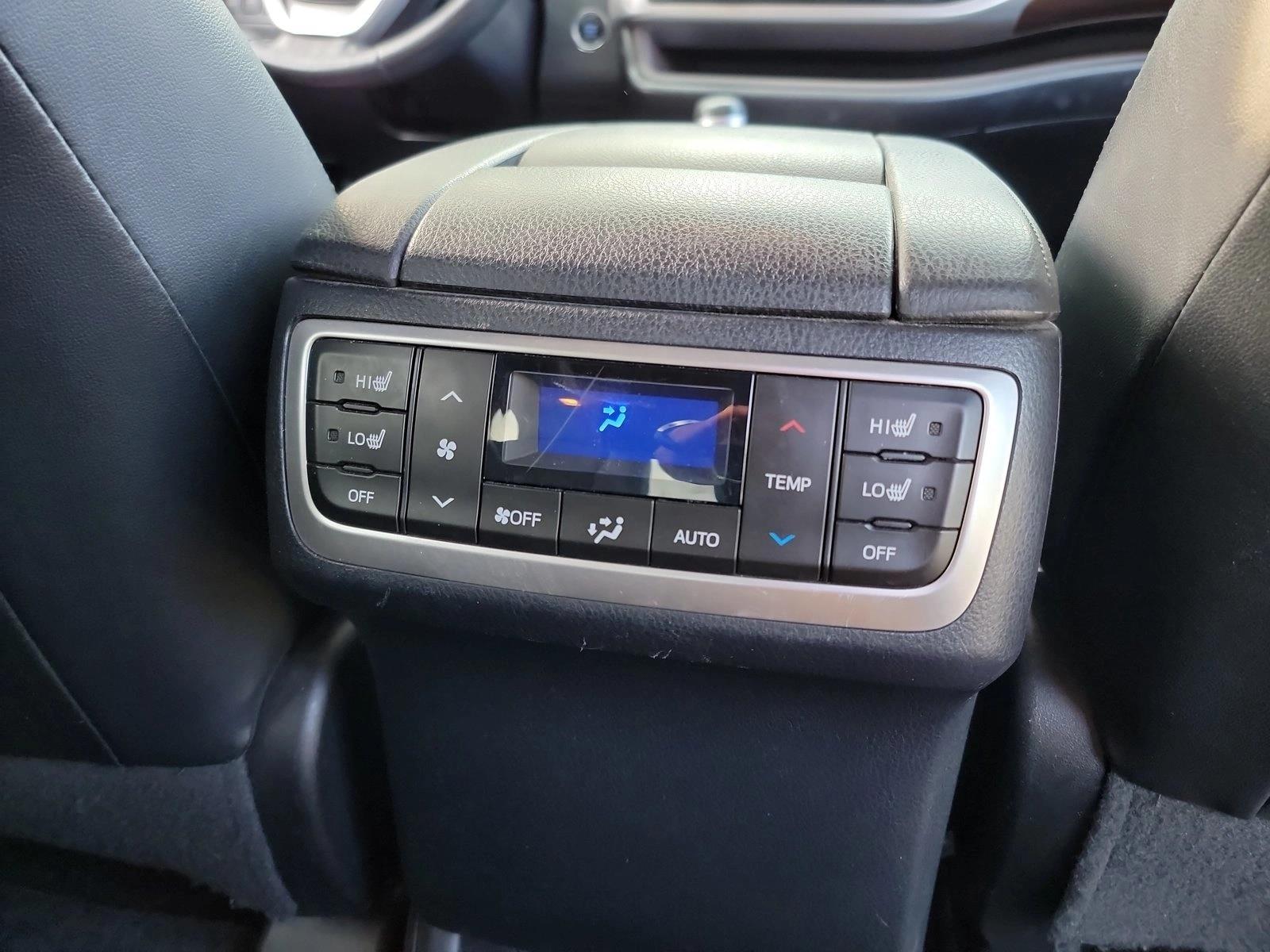 2015 Toyota Highlander Limited Platinum V6 SUV, photo 17