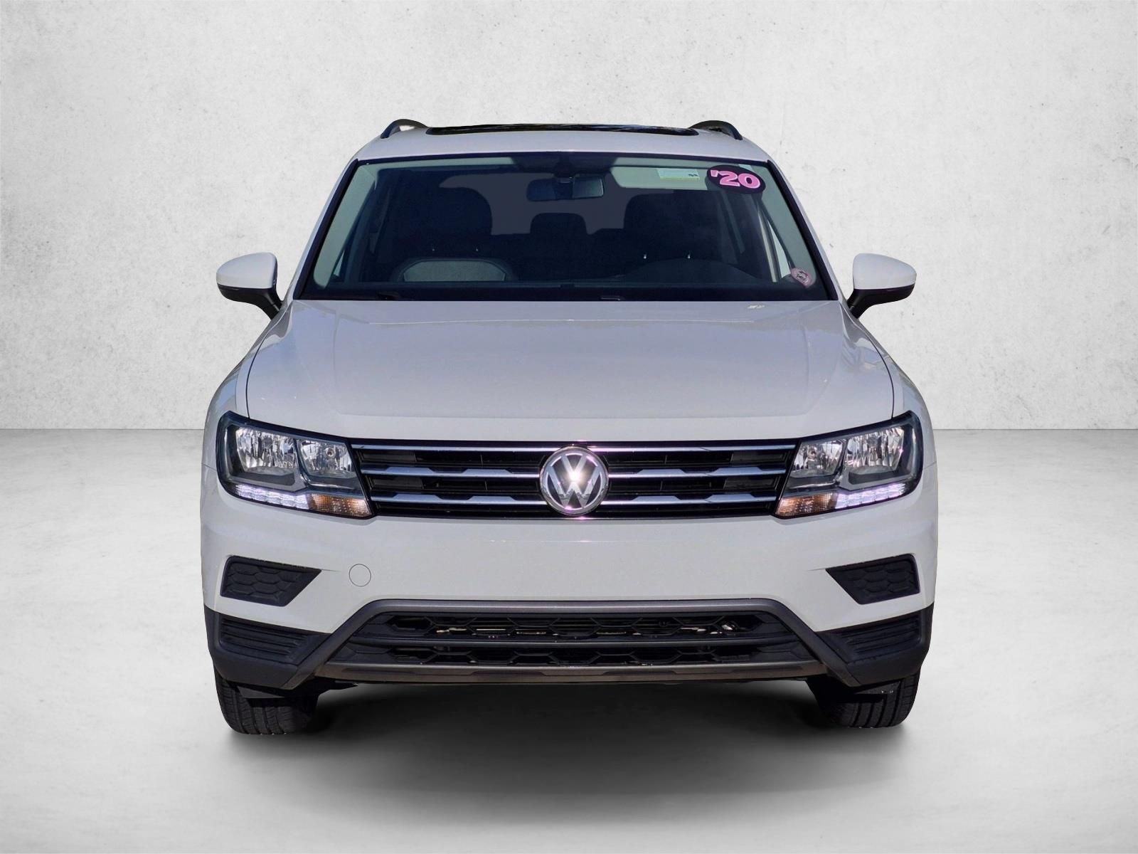 Used 2020 Volkswagen Tiguan SE with VIN 3VV3B7AX4LM032898 for sale in Davie, FL