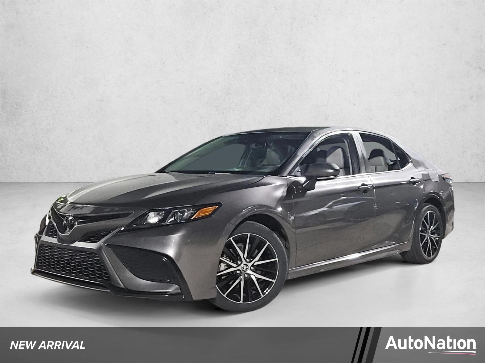 Used 2024 Toyota Camry SE Sedan